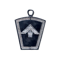 Load image into Gallery viewer, Mark Past Masters Collar &amp; Jewel