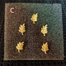 Load image into Gallery viewer, 5Pcs/Set Vintage Popular Gold Plated Masonic Freemasonry Lapel Pin Badges Brooch for Men and Women Collar Pin Masonic Jewelry