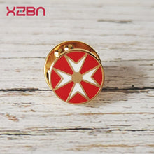 Load image into Gallery viewer, Masonic Lapel Pins Freemasonary Badge Mason Freemason  Black Red Cross Templar order of Knights of Malta Gold Plated Zinc Alloy